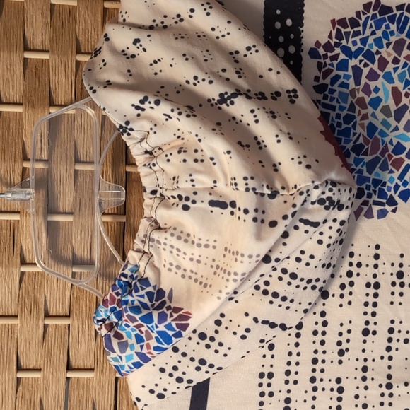 NWT....Lily hoodie - Picture 9 of 11